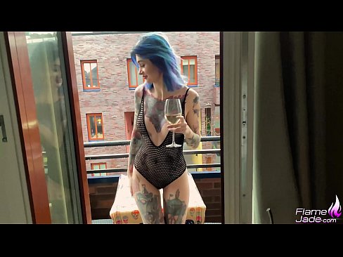 ❤️ Sjajna djevojka siše s gutljajem i strastveno jebe pod otvorenim nebom ️❌ Jebeni video na hr.ixiporn.ru ☑